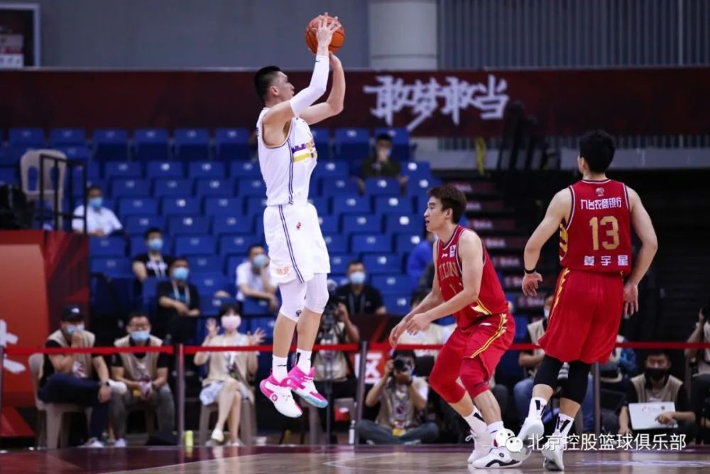  北控男篮多点开花，主场大胜南京同曦队