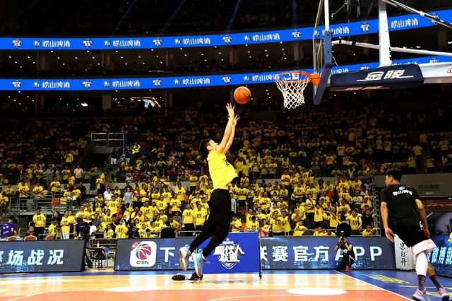  跨界合作创新营销，篮球产业拓展商业版图